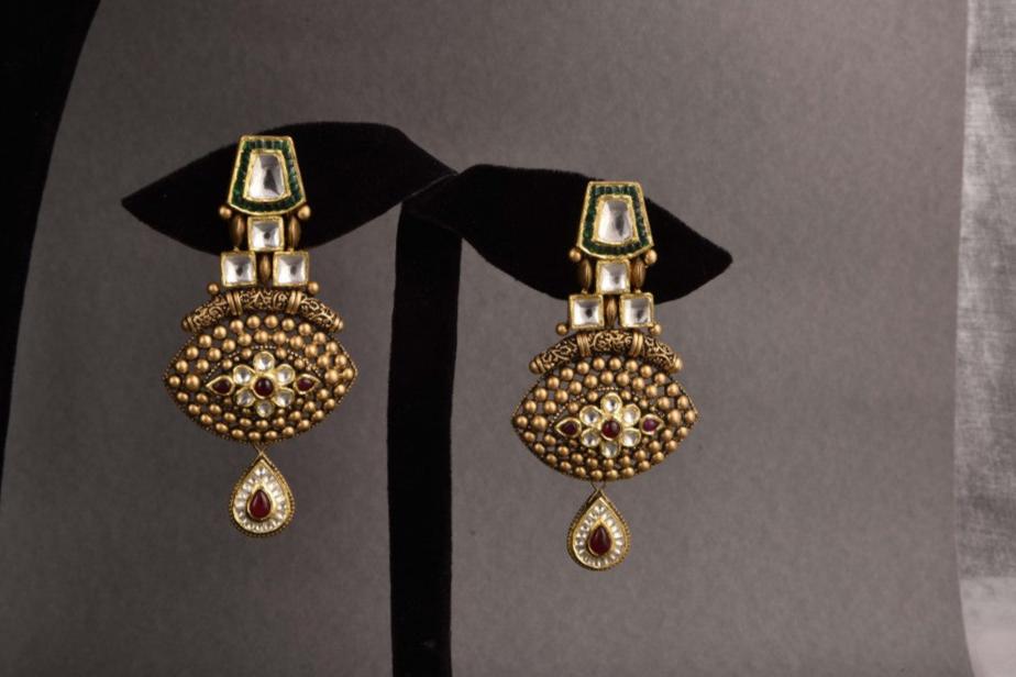 Kashvi Gold Kundan Bridal Necklace Har