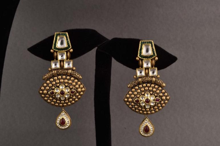 Kashvi Gold Kundan Bridal Necklace Har