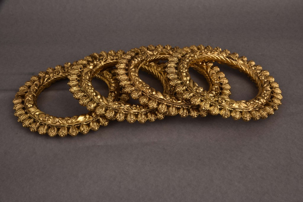 Vamika Gold Temple Bridal Bangles