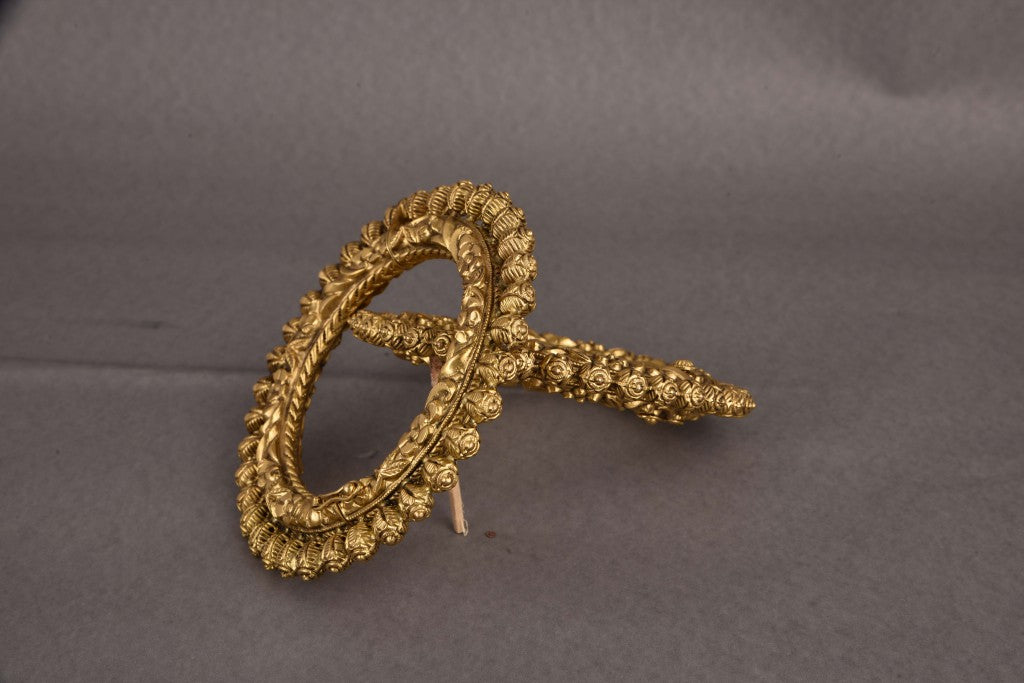 Vamika Gold Temple Bridal Bangles