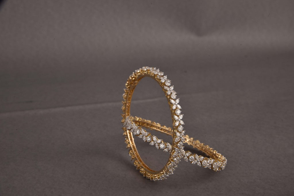 Jiya Diamond Bangles