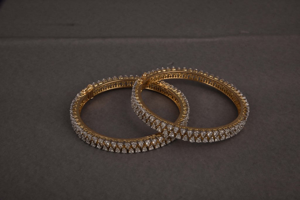 Kimaya Diamond Bangles