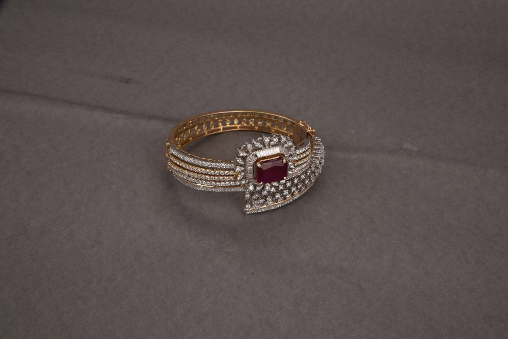 Raha Diamond Bracelet