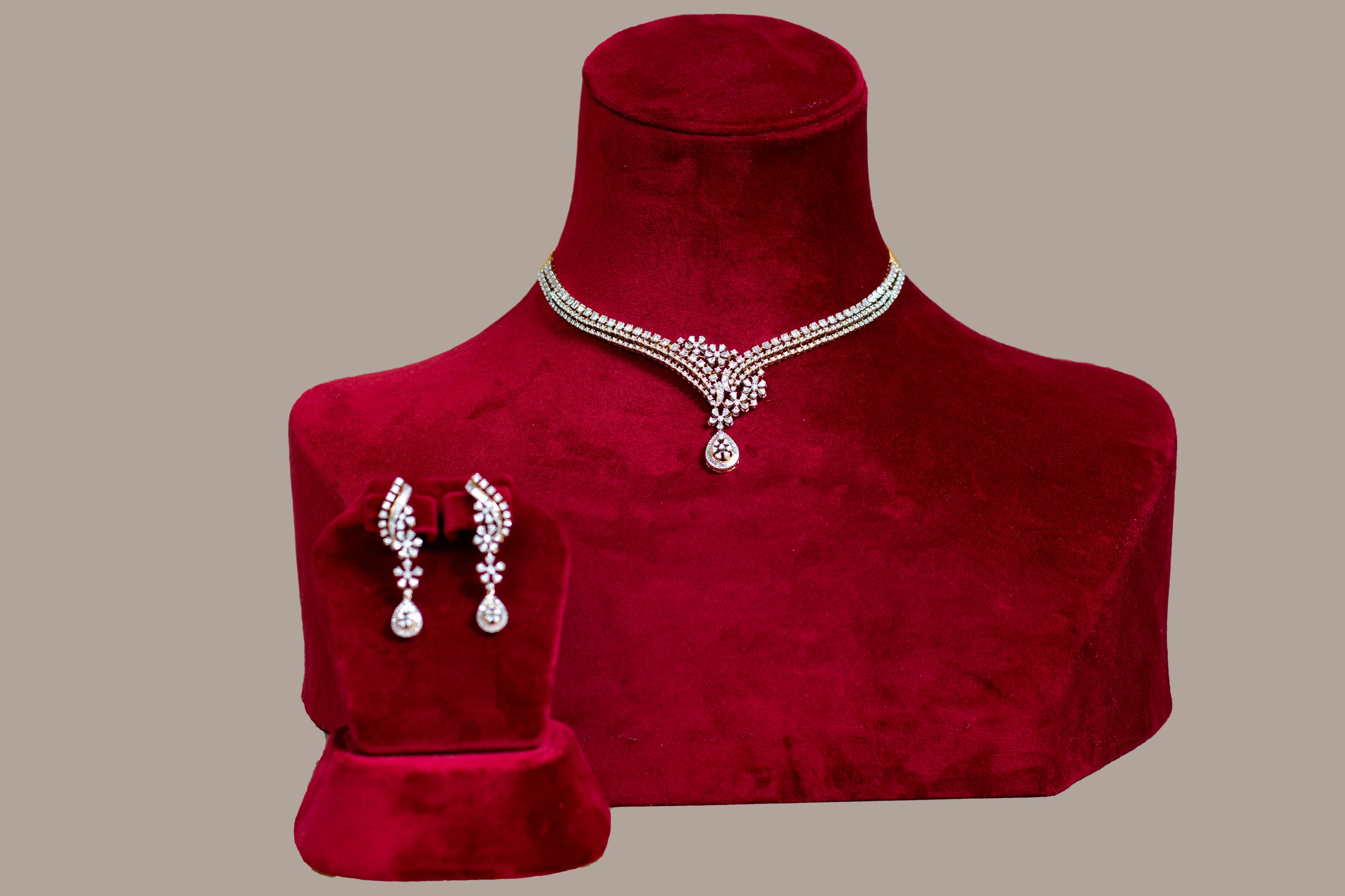 Eshika Diamond Necklace
