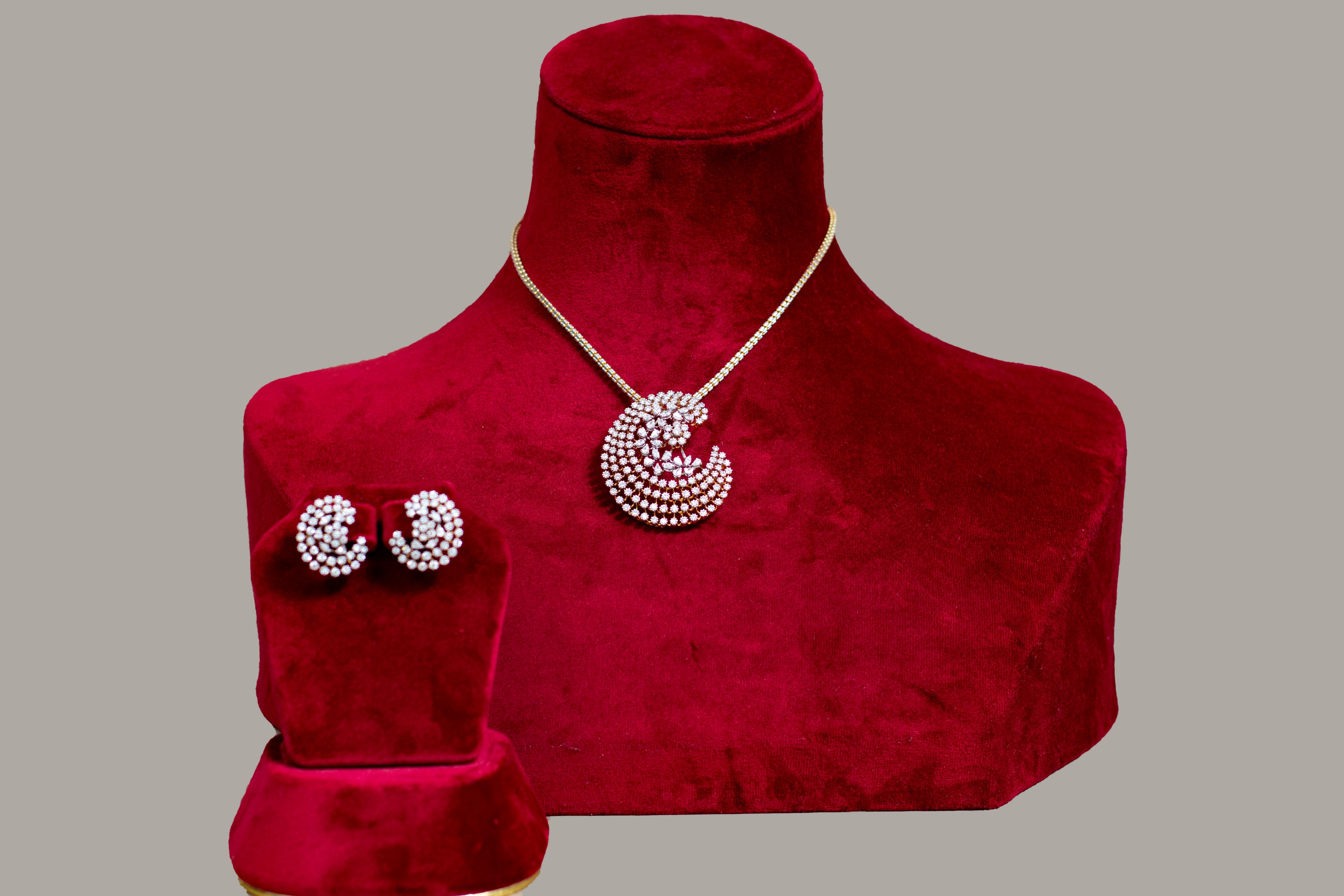 Jaahnavi Diamond Necklace
