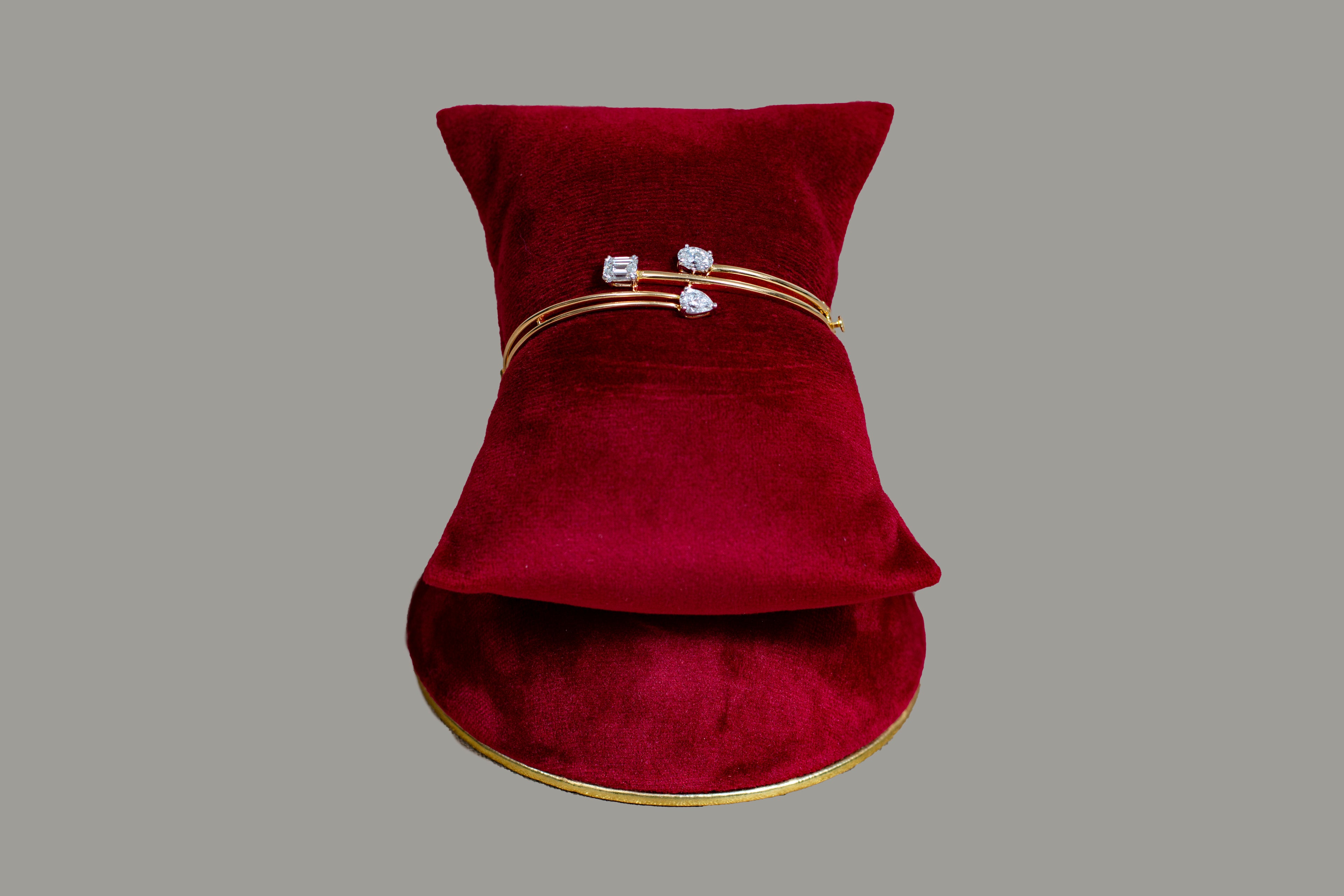 Paarvi Diamond Bracelet