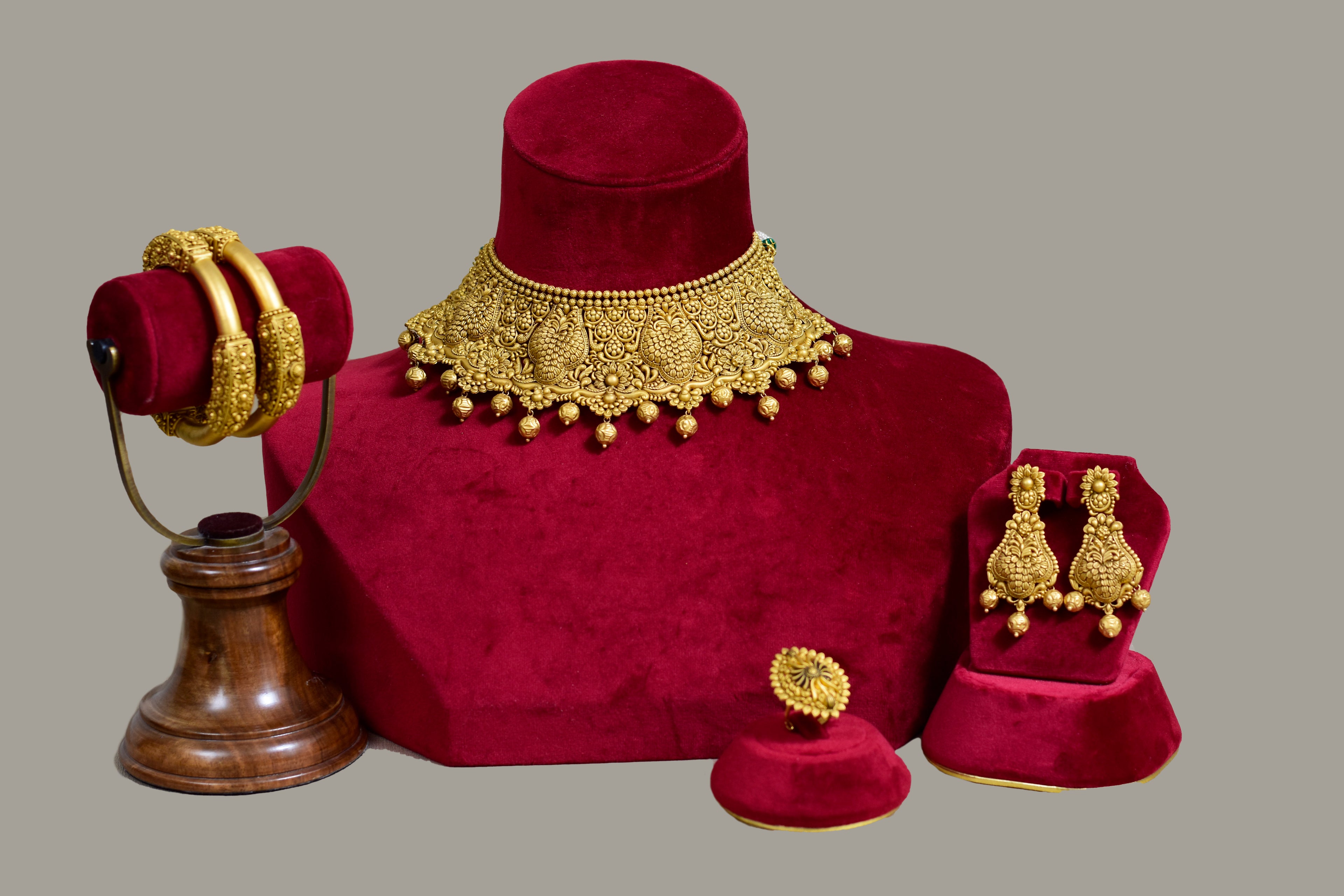 Vaani Gold Temple Bridal Necklace