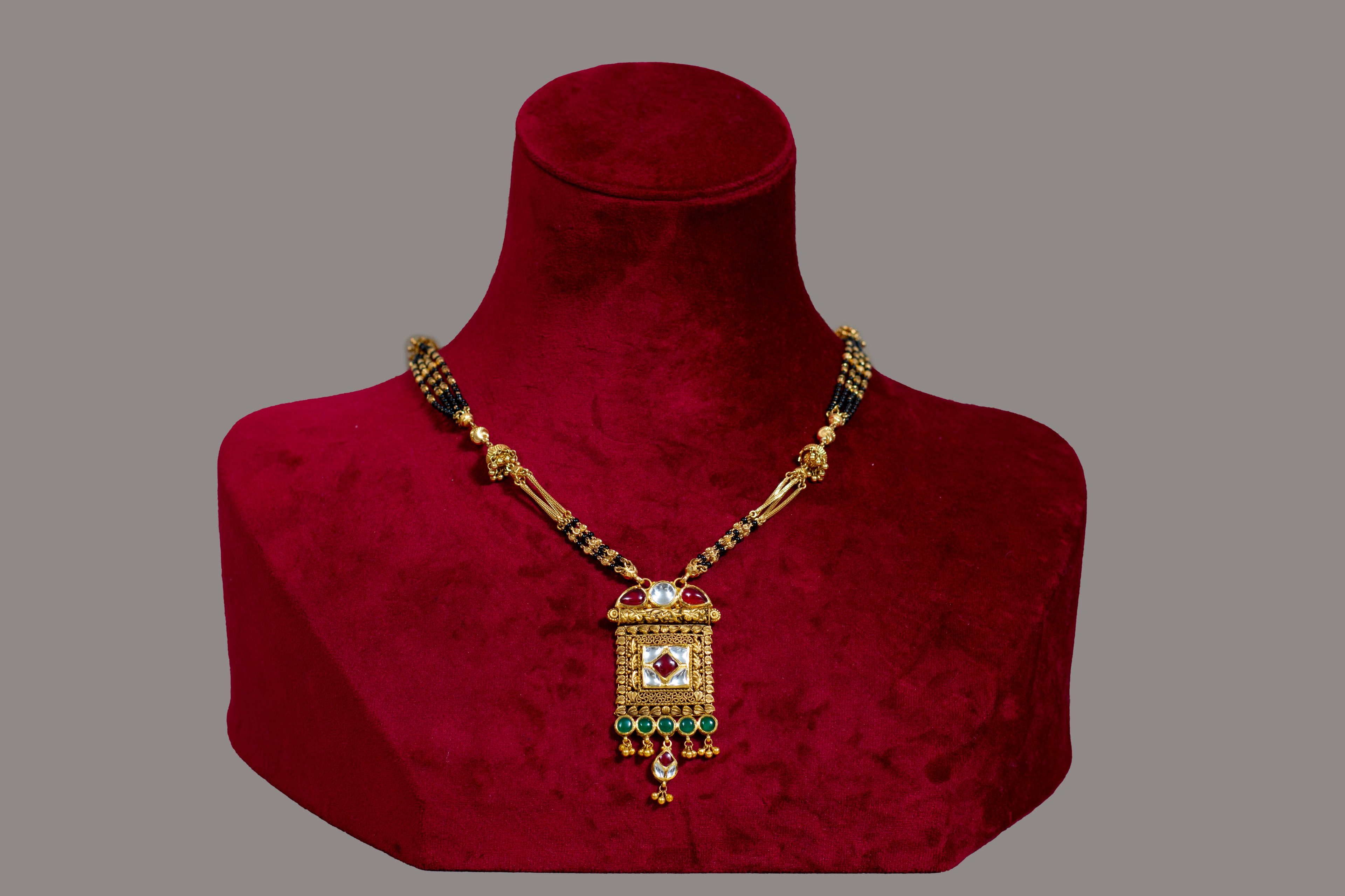 Bhagyashri Gold Kundan Necklace