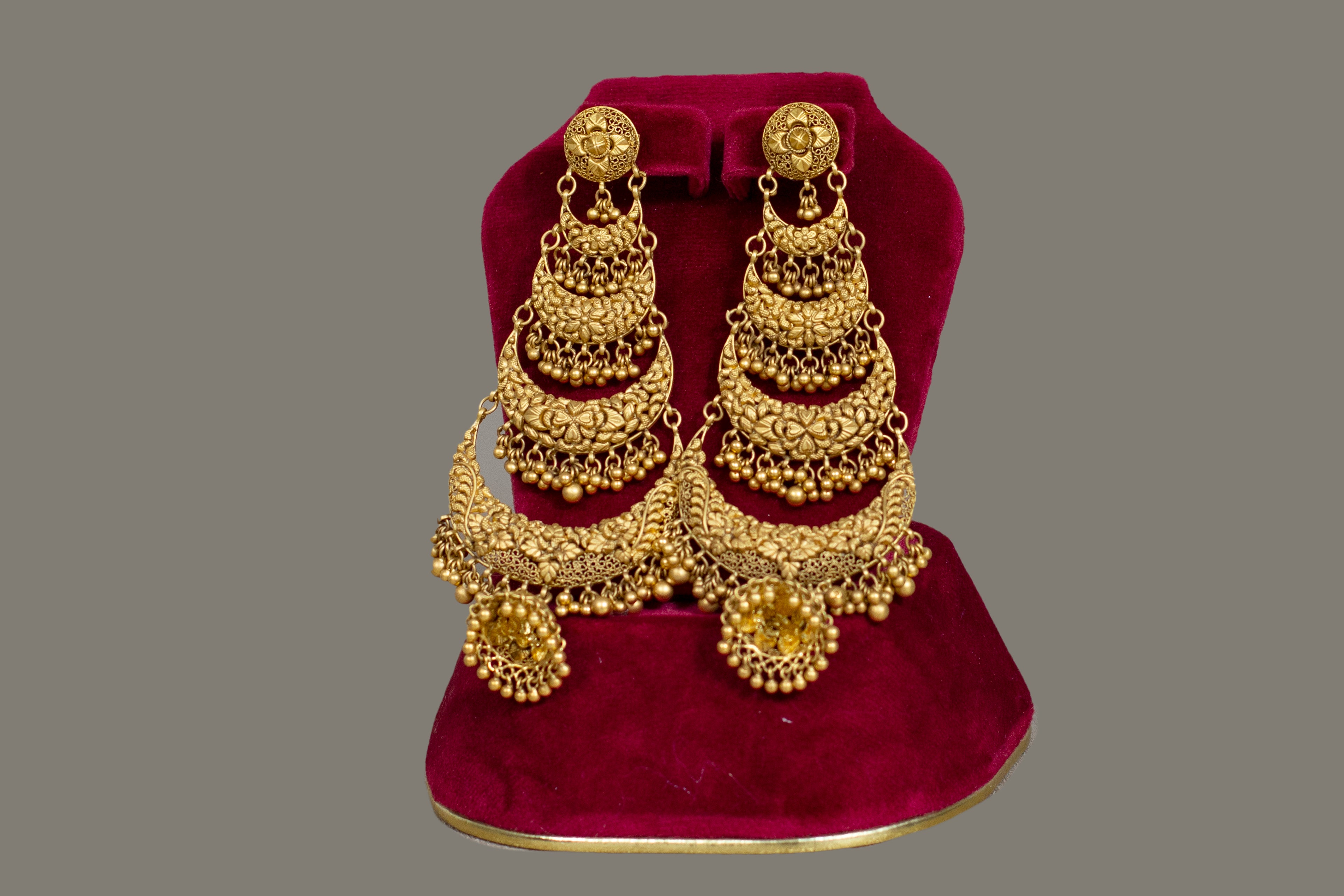 Mahira Gold Earring
